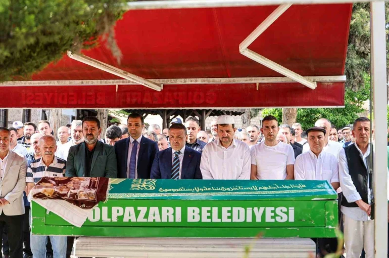 Şehit annesi son yolculuğuna uğurlandı 