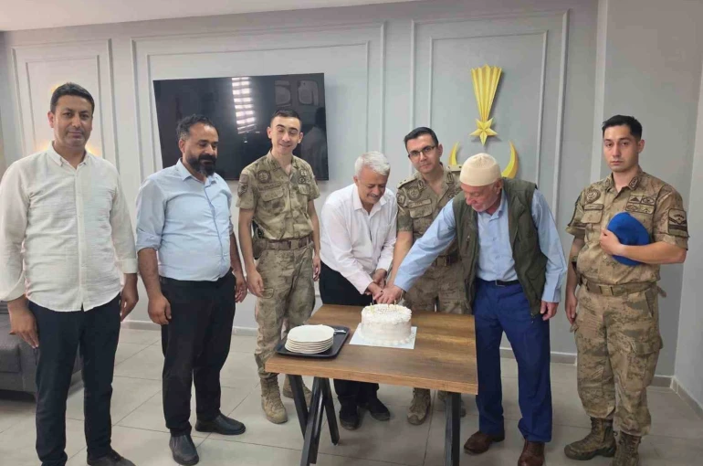 Şehit babaları jandarmanın kuruluş yıl dönümünü unutmadı 