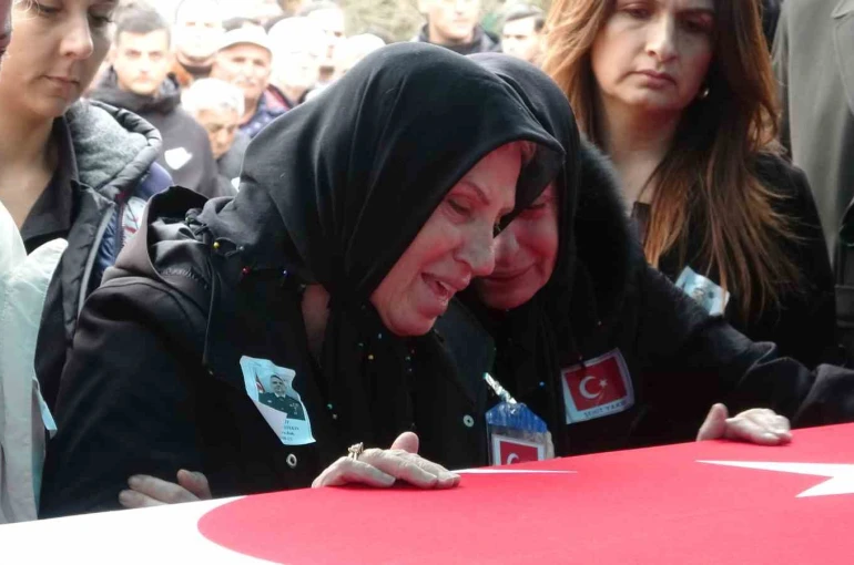 Şehit Binbaşı Sinan Taştekin memleketi Isparta’da ebediyete uğurlandı 