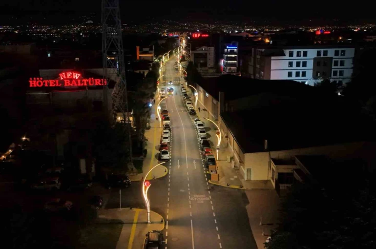 Şehit Ergün Köncü Caddesi modern görünüme kavuştu 
