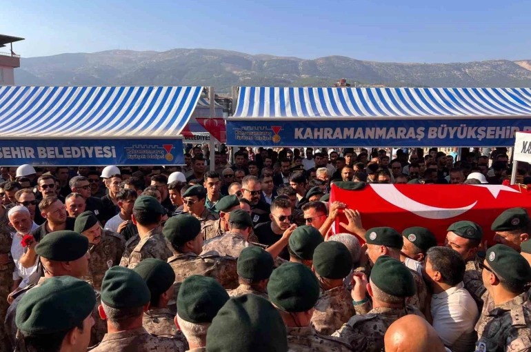 Şehit özel harekat polisi son yolculuğuna uğurlandı 