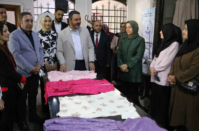 Şehit yakınları ve gaziler için ’Sanatla Yaşam Sergisi’ Diyarbakır’da açıldı 