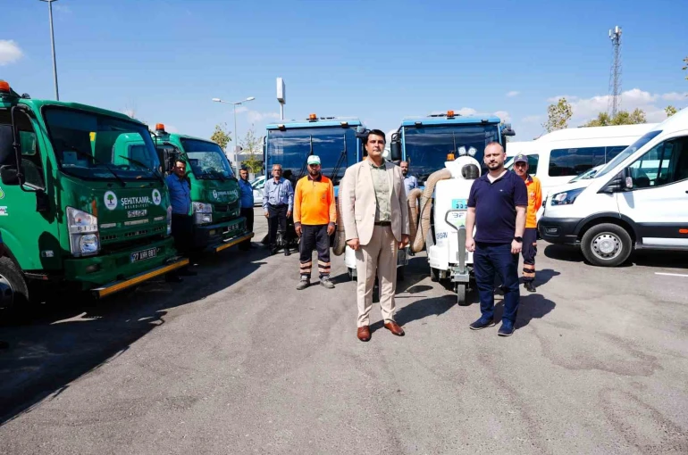 Şehitkamil Belediyesi temizlik filosunu güçlendirdi 