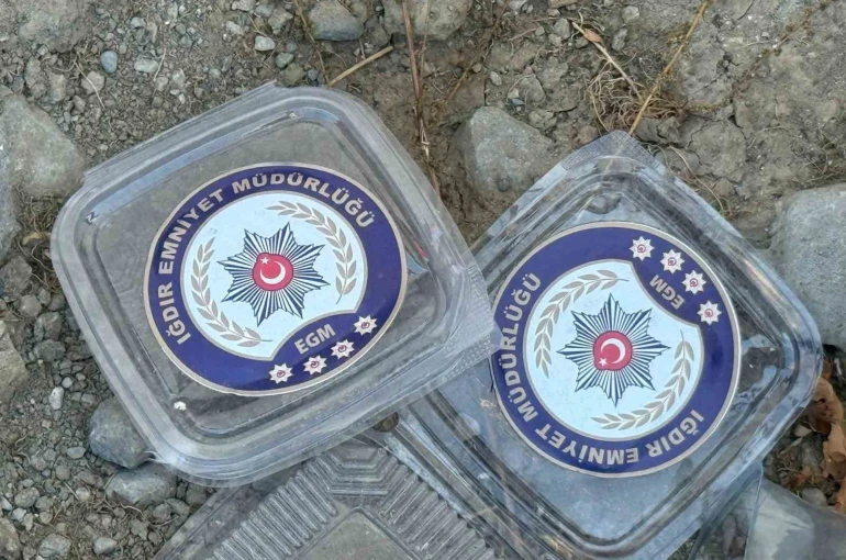 Şehitler için yapılan anıtta utandıran ihmal