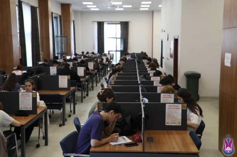 Şehzadeler Belediyesi Gençlik Evi öğrencilerin vazgeçilmez adresi 