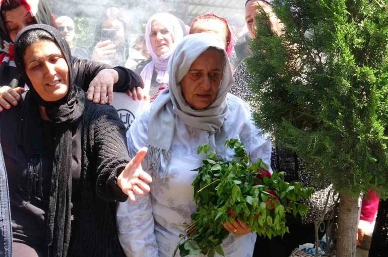Sel afetinde evladını kaybeden annenin, ‘Beni dinlemedin oğlum, sana gitme dedim’ sözleri yürekleri dağladı 