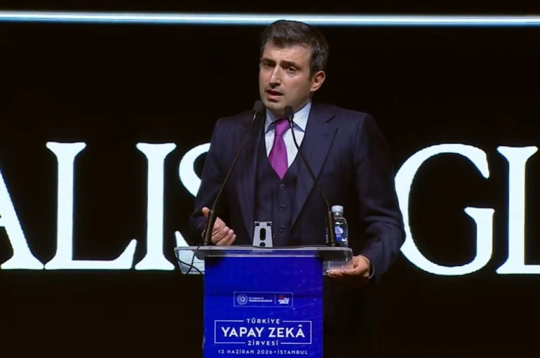 Selçuk Bayraktar: "Gayemiz, insanın makineleştiği değil teknolojinin insana hizmet ettiği adil bir dünya inşa etmek"
