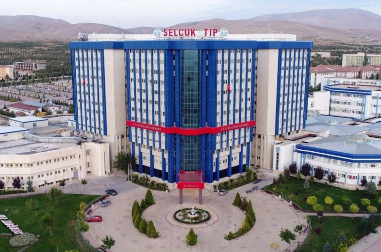 Selçuk Tıp’ta yangın çıktı, hızlı müdahale geldi