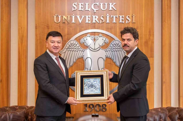 Selçuk Üniversitesi ile Zarmed Üniversitesi iş birliğini güçlendiriyor 