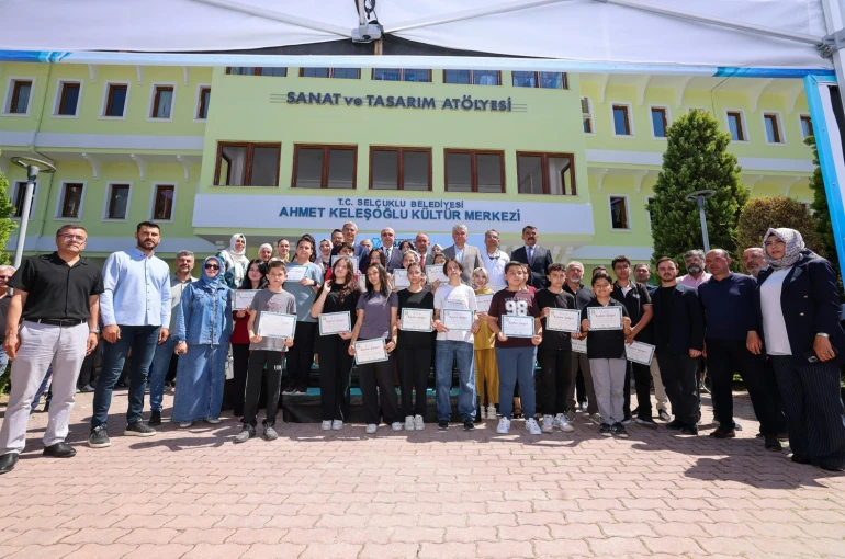 Selçuklu Sanat ve Tasarım Atölyesi’nde yıl sonu sergisi ile dönem tamamlandı