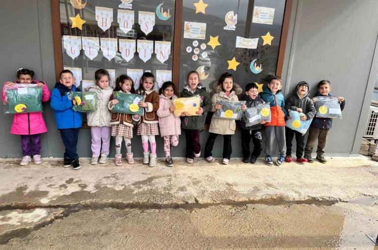 Sevgi ilmekleri Nurdağı’ndaki çocuklara ulaştı 