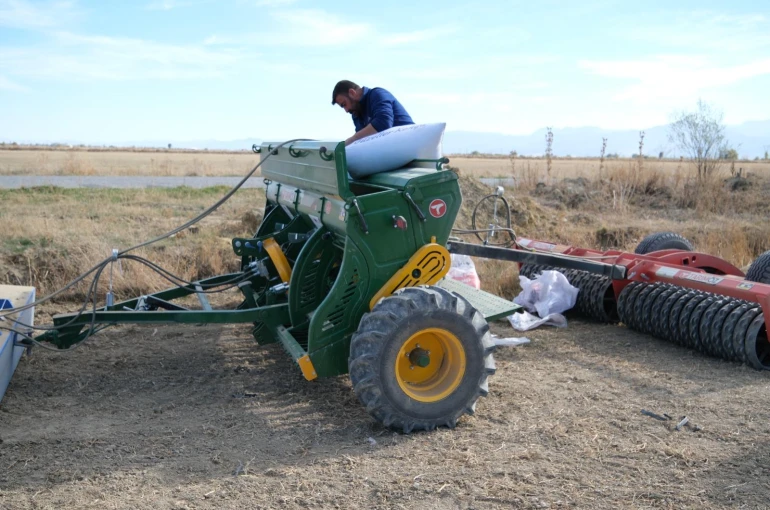 Seydişehir Belediyesi Arpa, Buğday Ve Yonca Ekimine Başladı