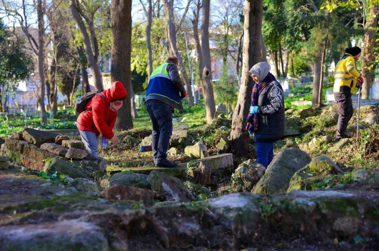 Seyyid Kutbiddin Mezarlığı’nda kurtarma kazısı ve çevre düzenleme çalışmaları 