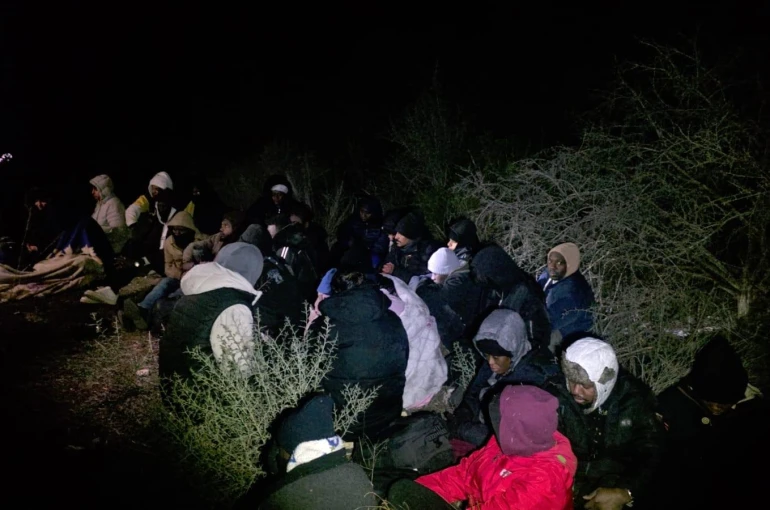 SİHA destekli operasyonda 79 düzensiz göçmen yakalandı