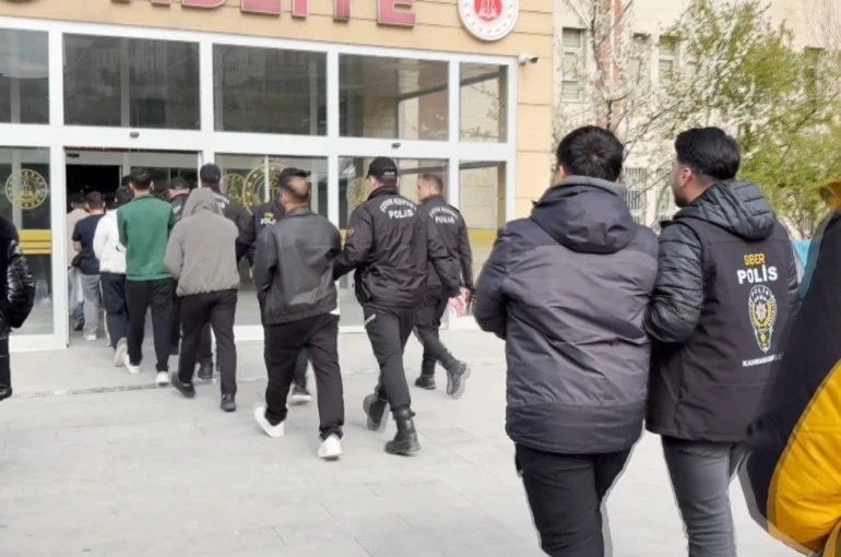 Siber dolandırıcılık operasyonunda 15 kişi tutuklandı 