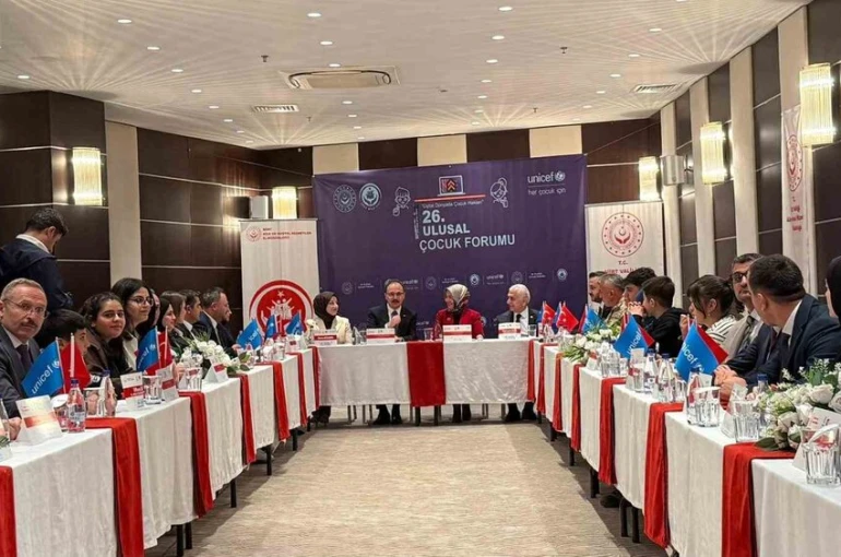 Siirt’te "26. Ulusal Çocuk Forumu" gerçekleştirildi 