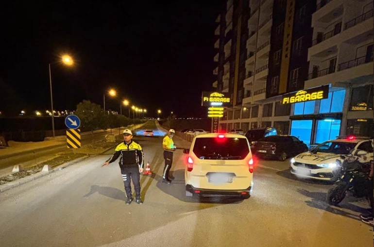 Siirt’te alkol denetiminde 99 bin lira ceza kesildi 