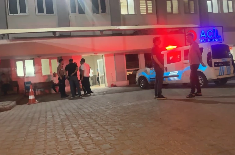 Siirt’te boğazına yabancı cisim kaçan 2 yaşındaki çocuk ağır yaralandı