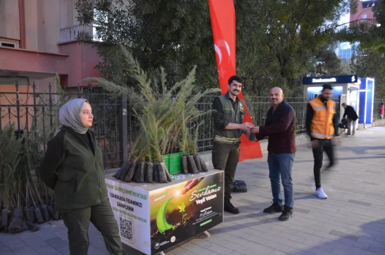 Siirt’te vatandaşlar fidan dikimine davet edildi