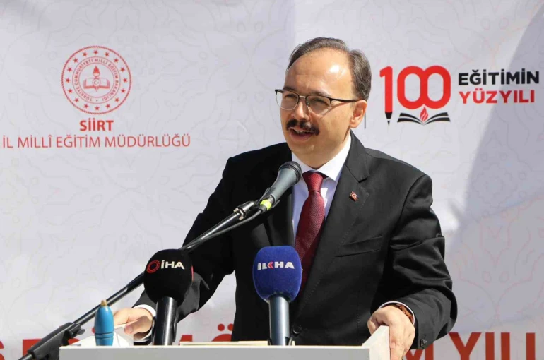 Siirt’te yeni eğitim öğretim yılı coşkuyla başladı 