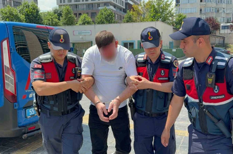’Silahlı tehdit’ suçundan 9 yıl hapis cezası ile aranan şahıs yakalandı