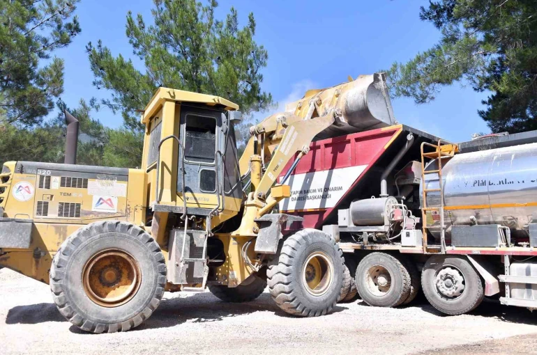Silifke’de kırsal ulaşımı rahatlatan yol çalışması tamamlandı
