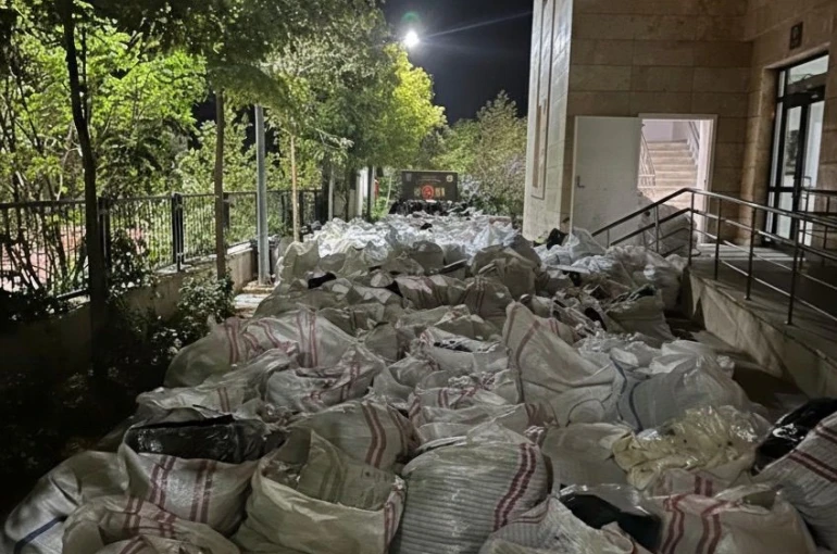 Silopi’de 32 milyon liralık gümrük kaçağı ürün ele geçirildi 