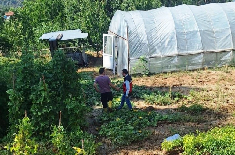 Simav Esenbağ Köyü’nde sel ve su baskınından zarar gören tarım alanları tespit edildi 