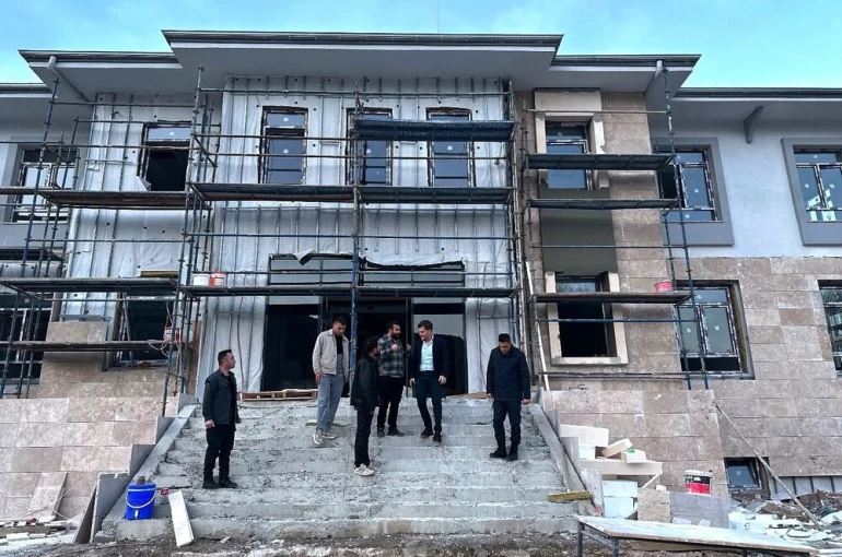 Simav İlçe Jandarma Komutanlığı hizmet binasında sona yaklaşıldı 