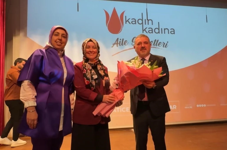 Sincan Belediyesi’nden kadınların hayatına dokunan sohbetler 