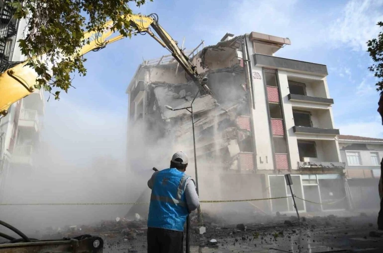 Sındırgı’da 3 ayda 17 bin deprem kaydedildi 