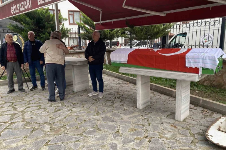 Sınıf arkadaşının yumruğuyla ölen 16 yaşındaki İsmail Mert Küçükbaşar Bilecik’te toprağa verildi 