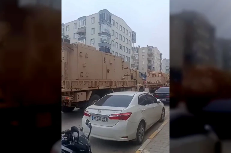 Sinop’ta askeri sevkiyat anları kamerada: Özgür Özel’in "balıklar ürküyor" sözlerine ironik gönderme 