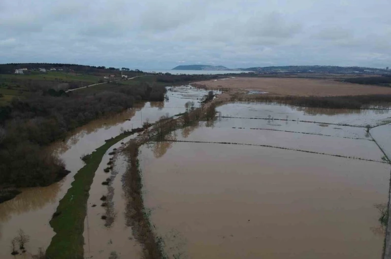 Sinop’ta dere taşkınları tedirgin ediyor 
