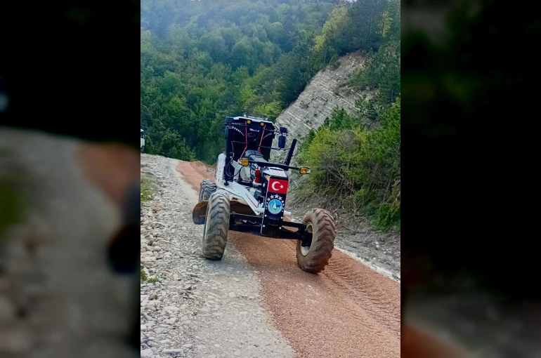 Sinop’ta köylerde yol iyileştirme çalışmaları 