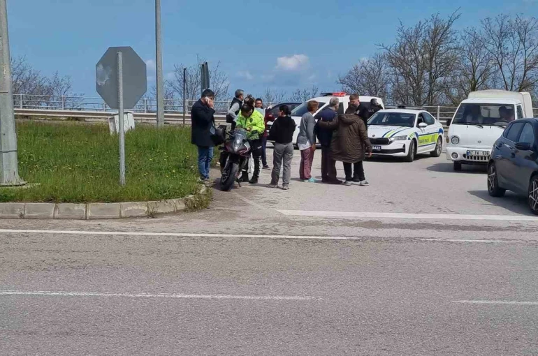Sinop’ta motosiklet ile otomobil çarpıştı: 1 yaralı 