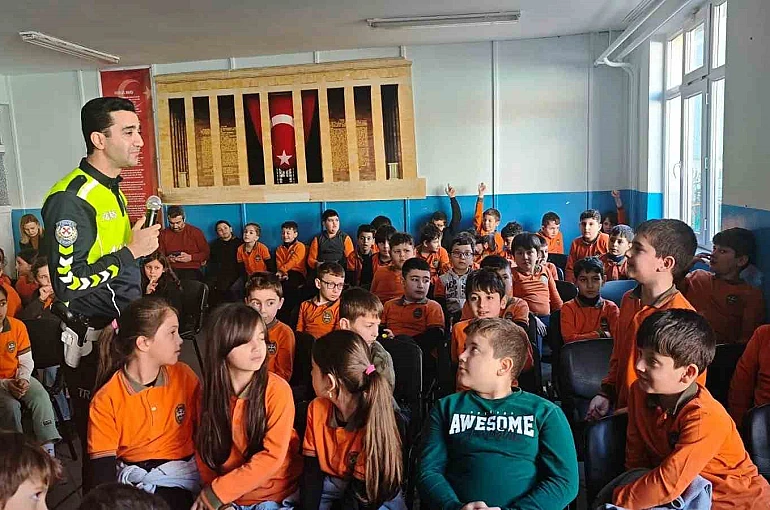 Sinop’ta öğrencilere trafik eğitimi 