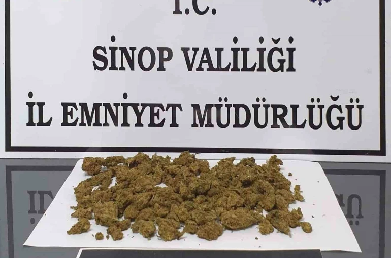 Sinop’ta skunk, kokain ve metamfetamin ele geçirildi 