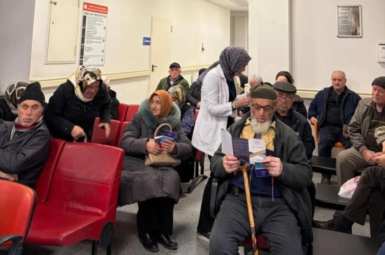 Sinop’ta vatandaşlara ‘sağlık okuryazarlığı’ anlatıldı 