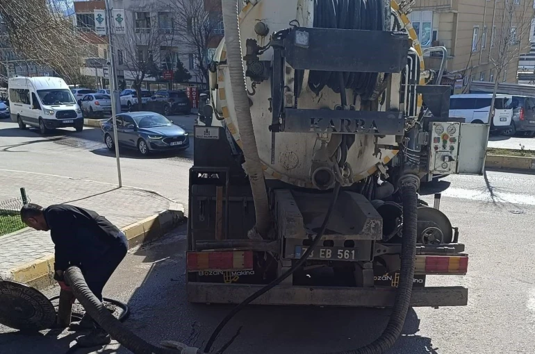 Şırnak Belediyesi altyapı hattını güçlendiriyor 