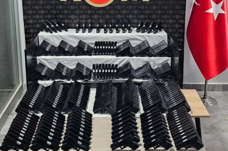 Şırnak’ta 500 tabanca ele geçirildi 