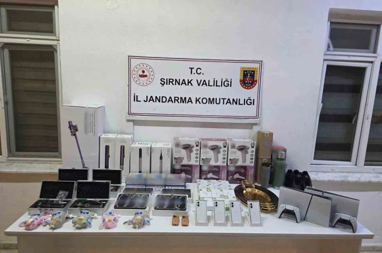 Şırnak’ta 7 buçuk milyon liralık kaçak malzeme ele geçirildi 