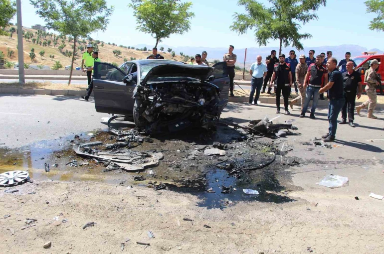Şırnak’ta feci trafik kazası: Öğretmen hayatını kaybetti, 3 kişi yaralandı 
