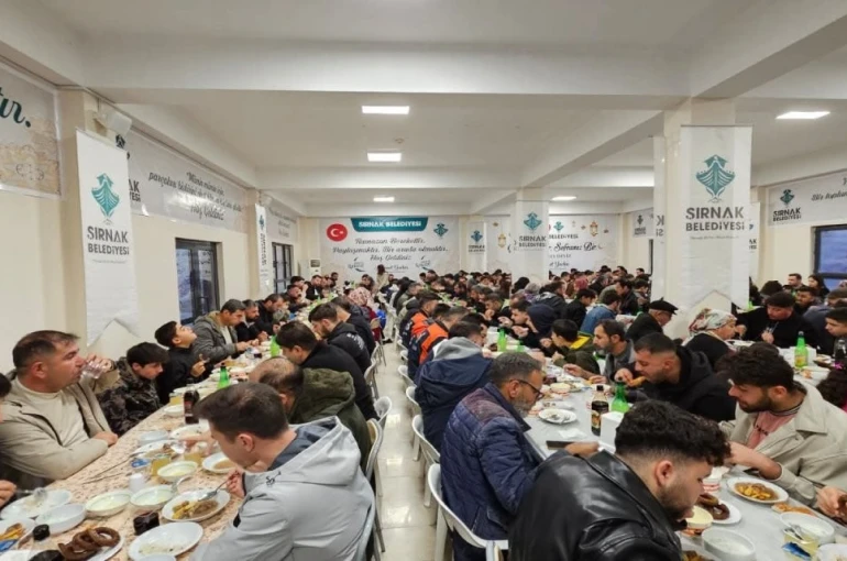 Şırnak’ta gönüller aynı sofrada buluştu 