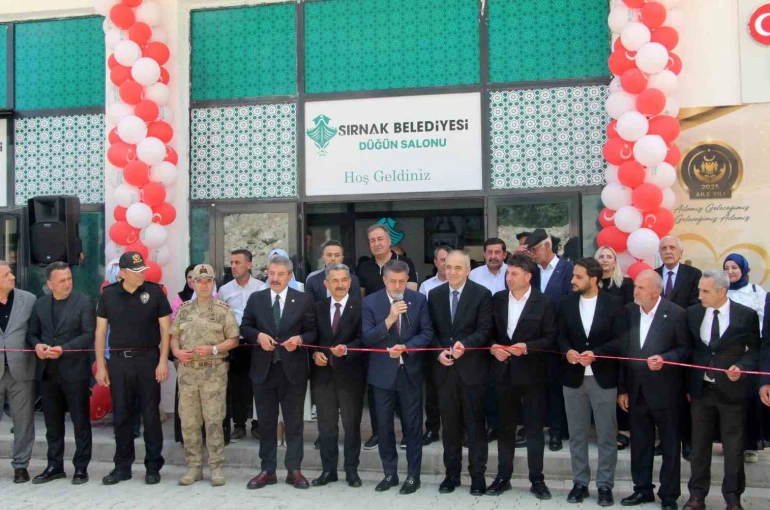 Şırnak’ta ücretsiz belediye düğün salonu açıldı 