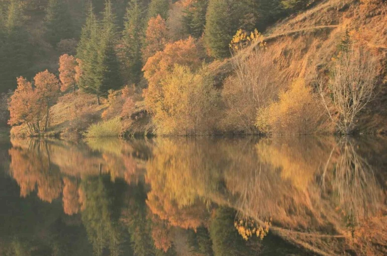 Sis bulutlarının gökyüzüne yükseldiği anlar görsel şölen oluşturdu 