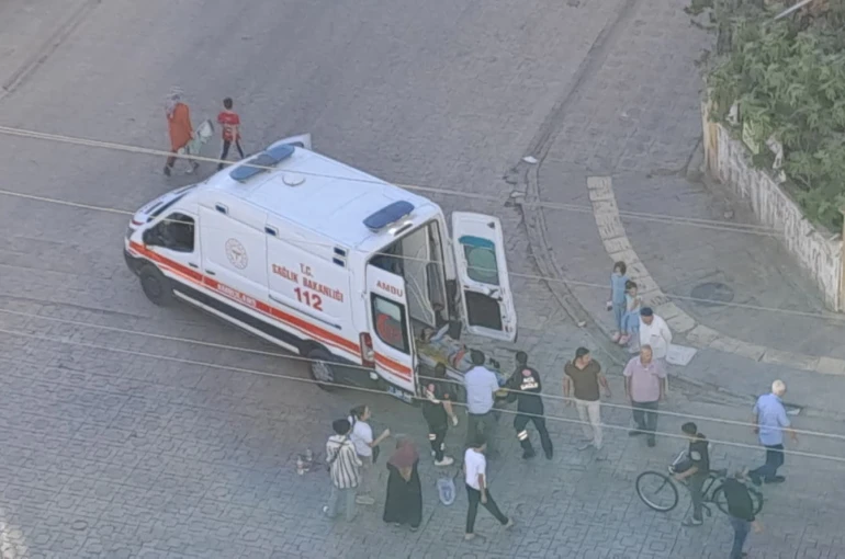 Şişe üzerinden geçti, dengesini kaybederek düşüp yaralandı 