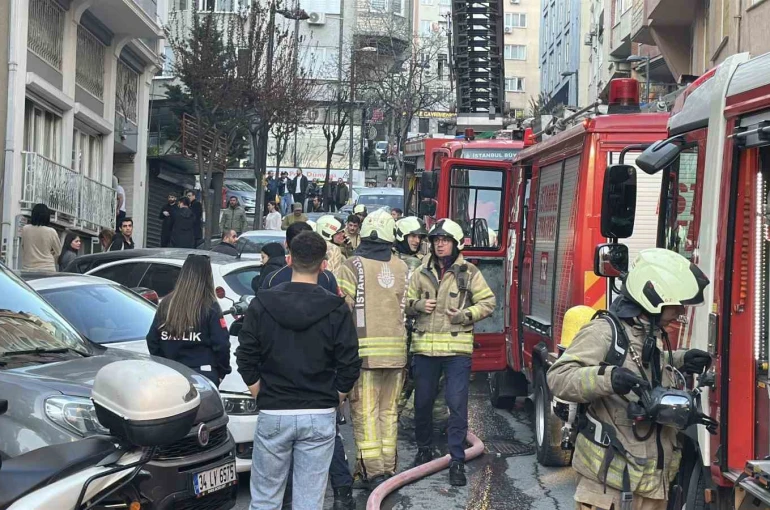 Şişli’de otelde yangın paniği: 6 kişi mahsur kaldı 