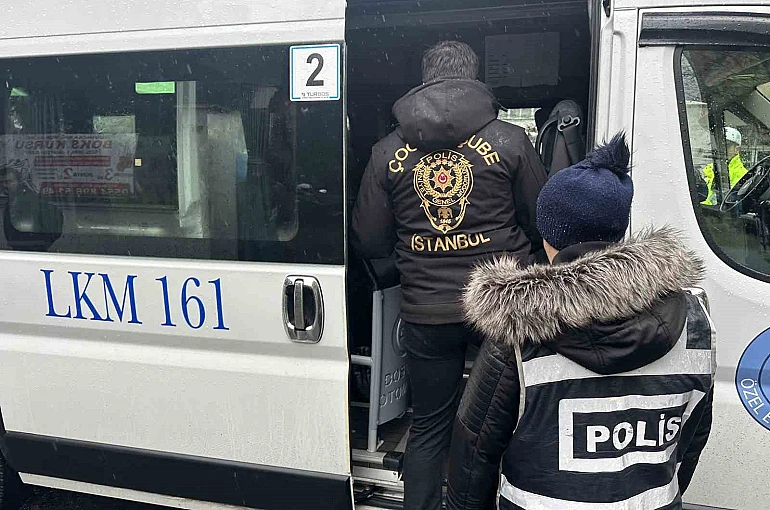 Şişli’de polis ekiplerinden okul çevrelerinde sıkı denetim 