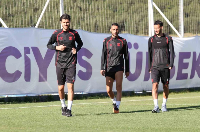 Sivasspor günü tek idmanla tamamladı 